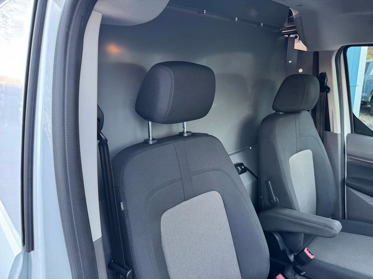 Used 2022 Ford Transit Connect XL FWD image 37