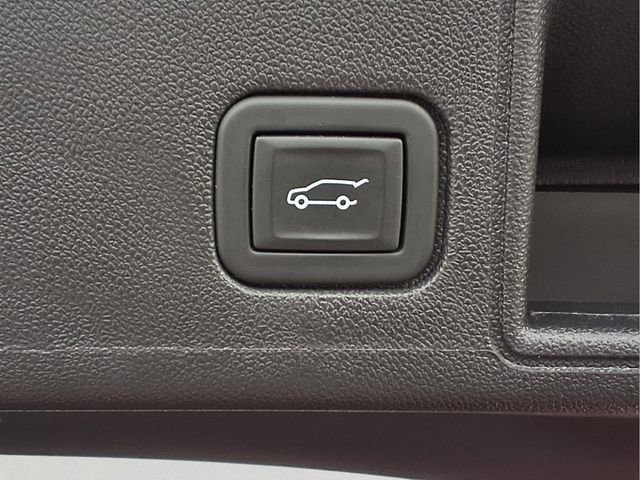 Certified 2024 GMC Terrain SLT w/ Tech Package image 26