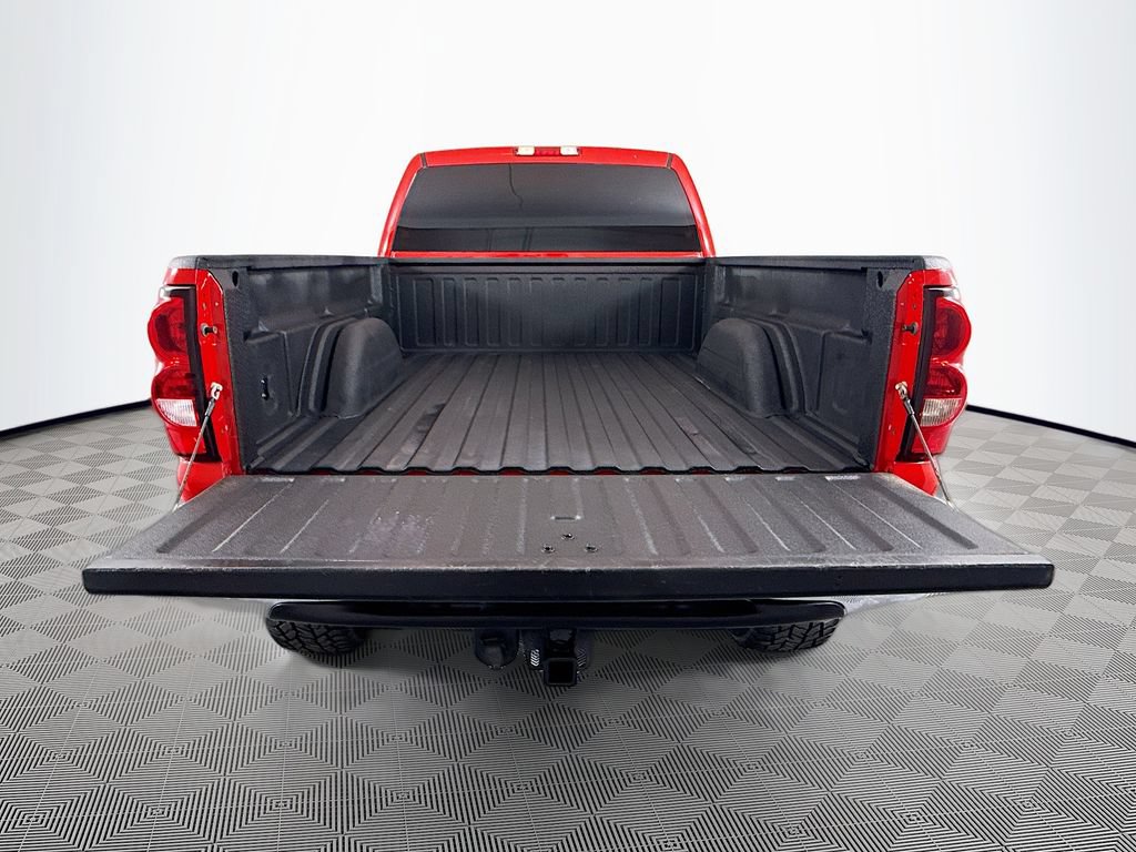 Used 2004 Chevrolet Silverado 2500 LS w/ Skid Plate Package AWD/4WD image 24