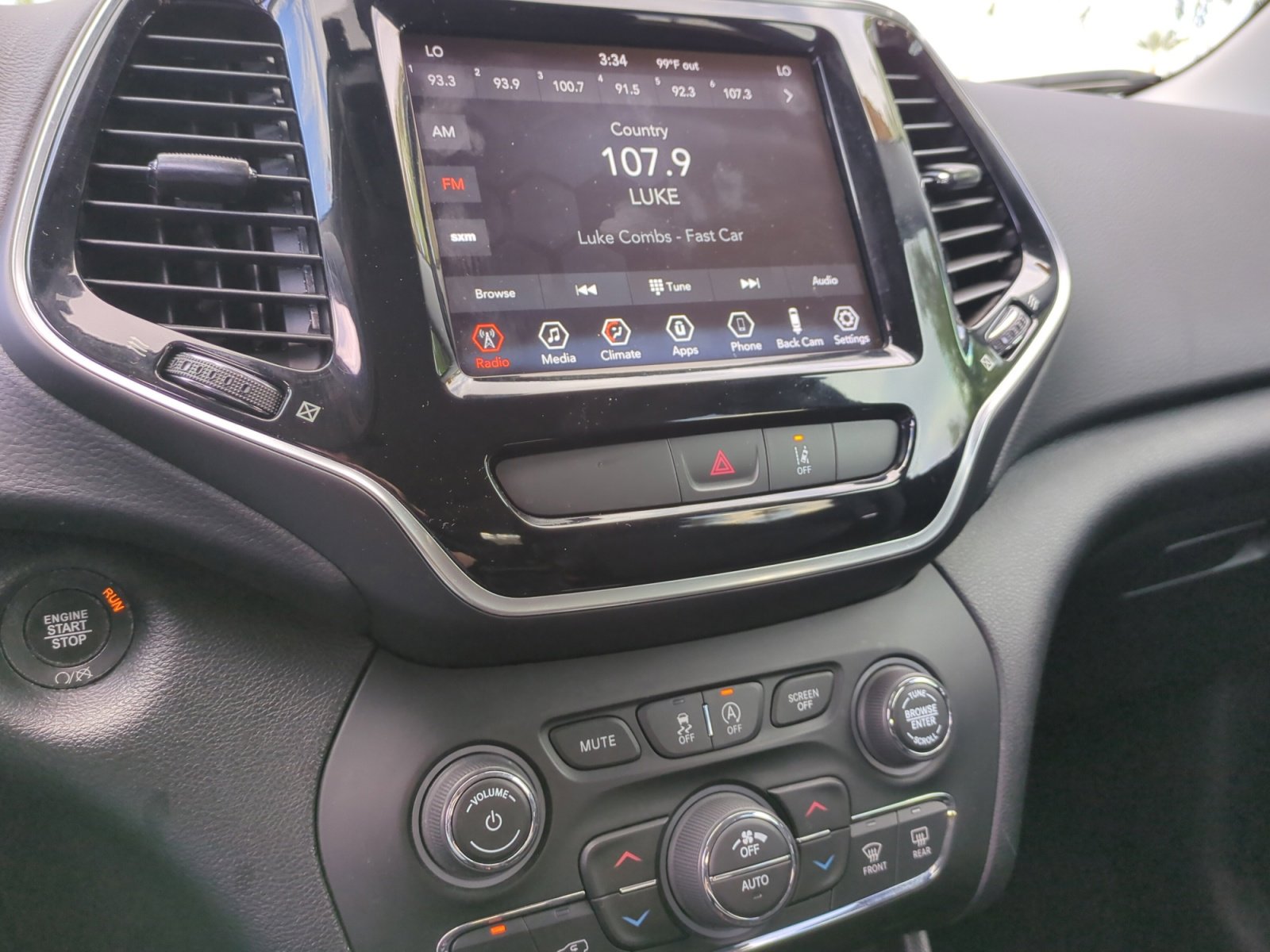 Certified 2022 Jeep Cherokee Limited image 12