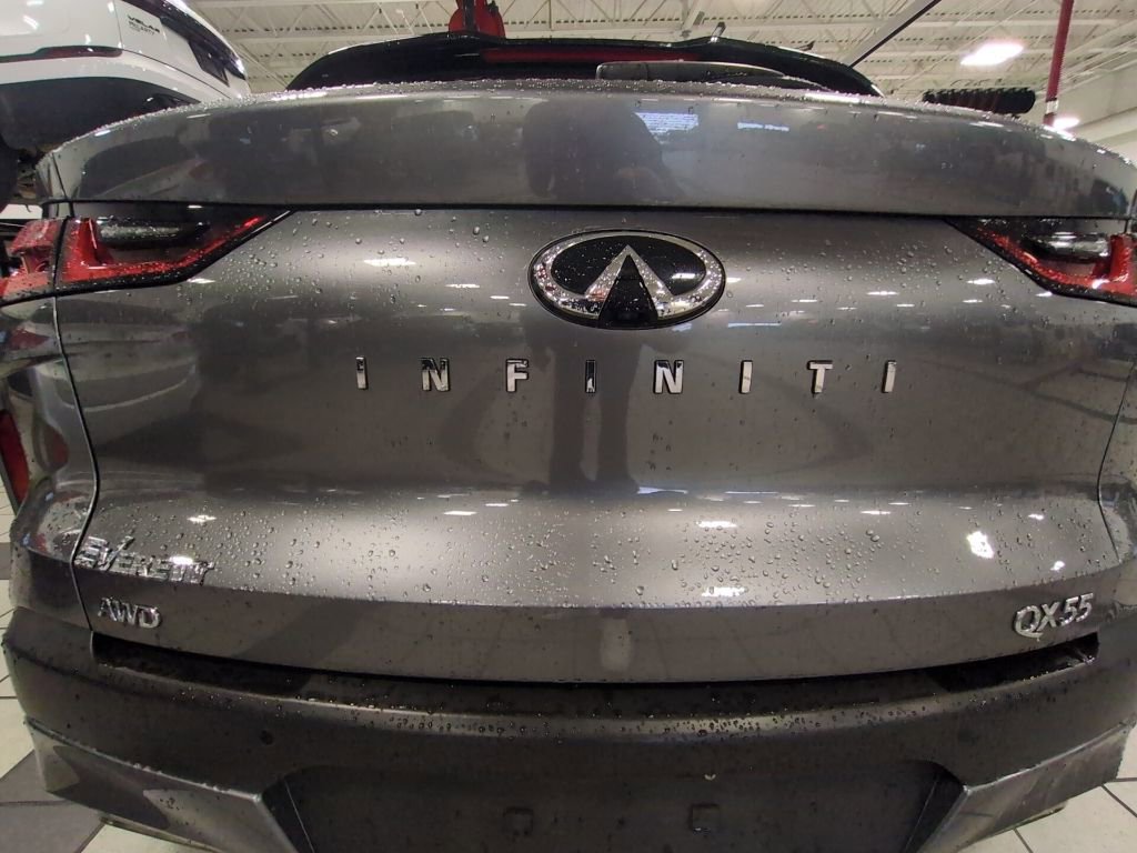 Used 2023 INFINITI QX55 Essential image 31