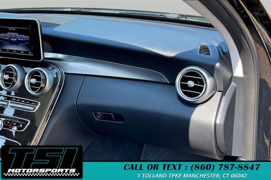 Used 2017 Mercedes-Benz C 300 4MATIC Sedan image 17