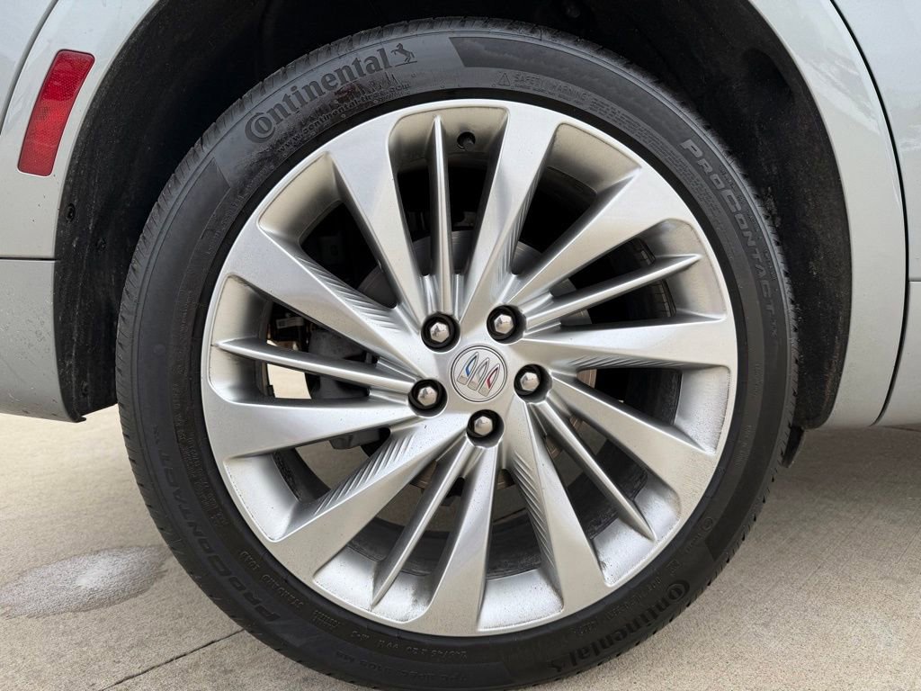 Used 2024 Buick Envision Avenir image 27