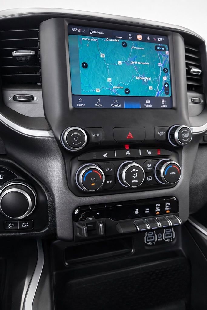 Used 2022 RAM 1500 Big Horn w/ Night Edition AWD/4WD image 17
