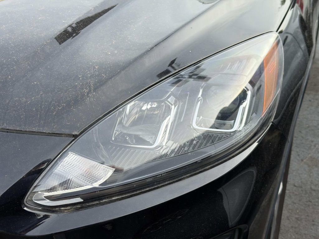 Used 2022 Ford Escape SE AWD/4WD image 7