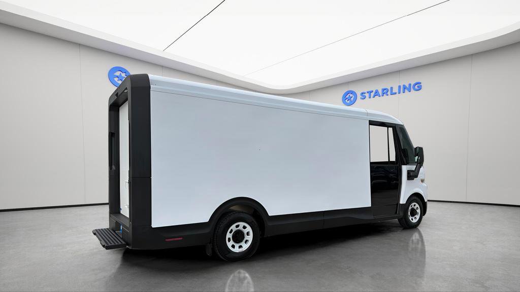 Used 2024 Chevrolet Brightdrop 600 w/ Commercial Equipment Package AWD/4WD image 11
