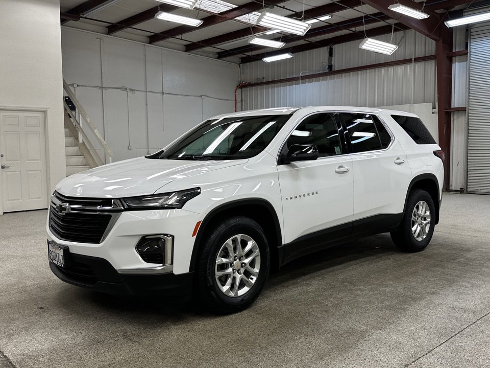 Used 2023 Chevrolet Traverse LS
