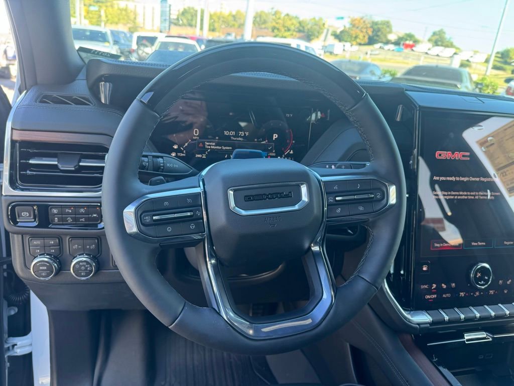 New 2026 GMC Yukon Denali w/ Denali Reserve Package image 14