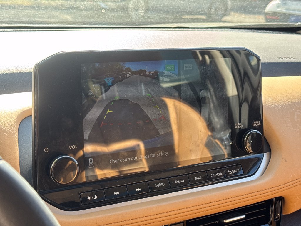 Used 2023 Nissan Rogue Platinum AWD/4WD image 22