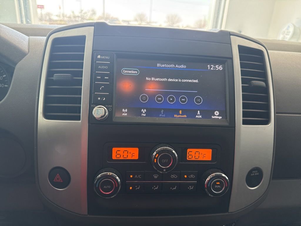 Used 2020 Nissan Frontier SV image 15