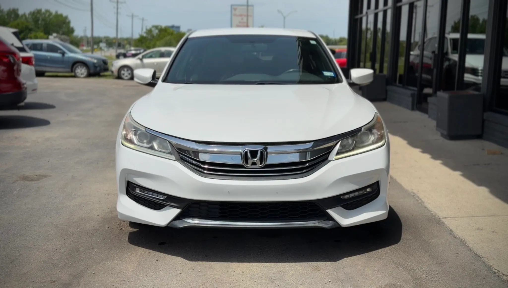 Used 2017 Honda Accord Sport image 6