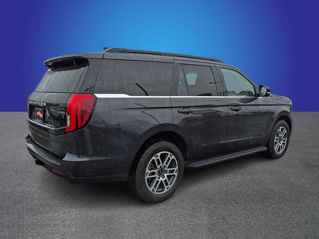 Used 2025 Ford Expedition Active image 5