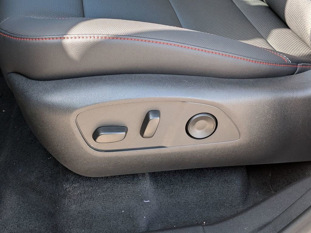 New 2026 Chevrolet Traverse Z71 w/ Driver Confidence Package image 17
