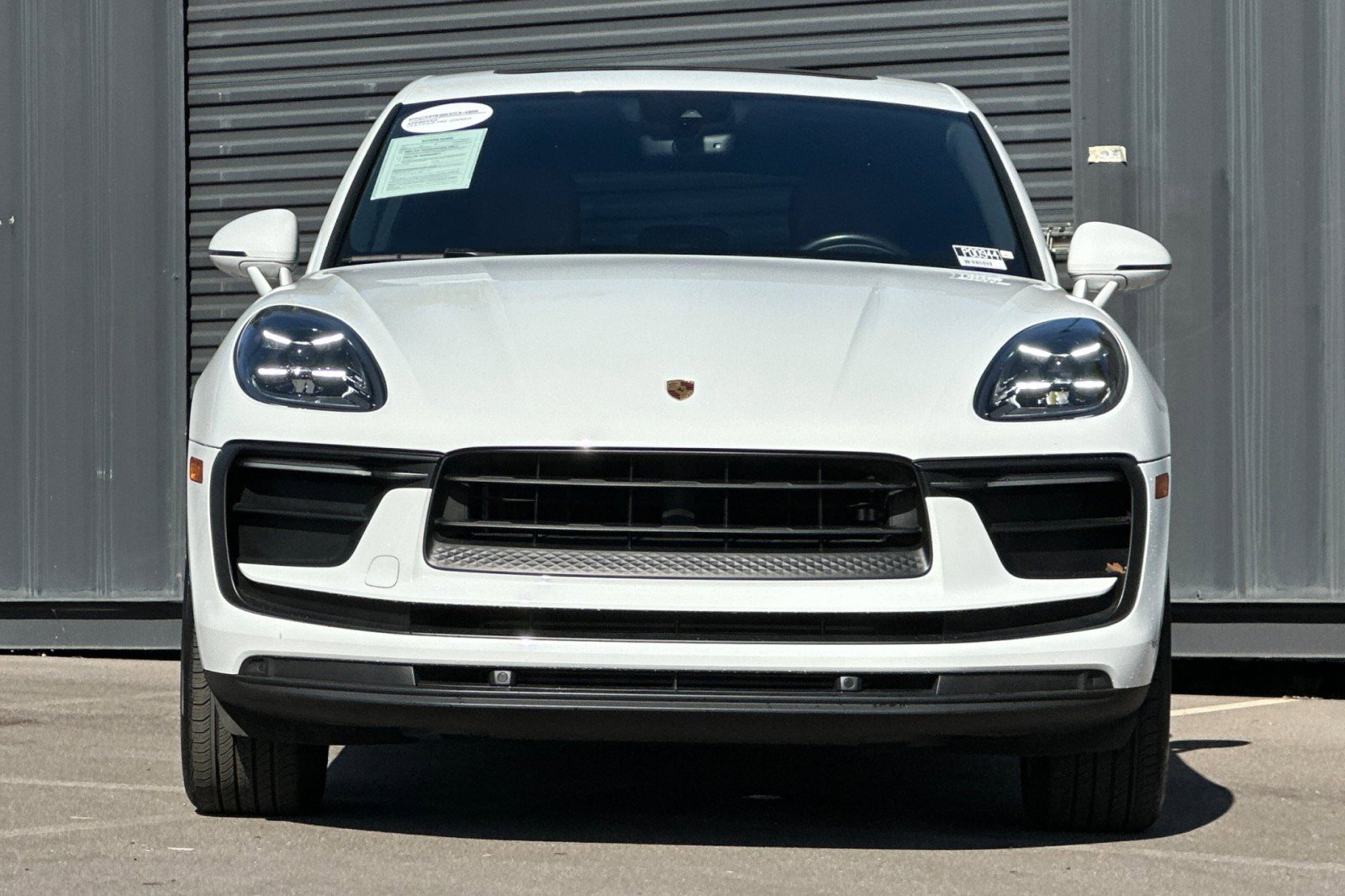 Certified 2022 Porsche Macan image 11