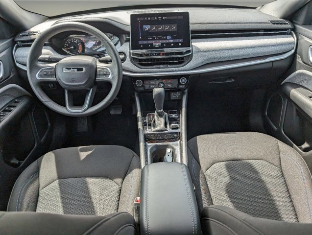 New 2023 Jeep Compass Sport image 17