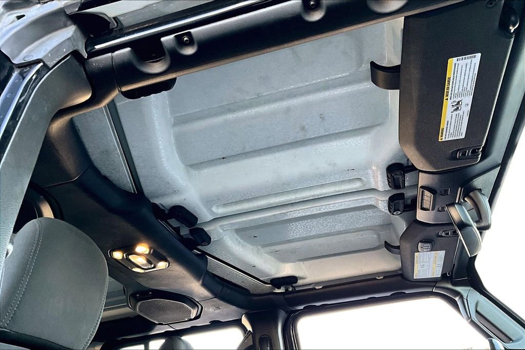 Used 2021 Jeep Wrangler Unlimited Sahara w/ Uconnect 4C Nav & Sound Group image 26