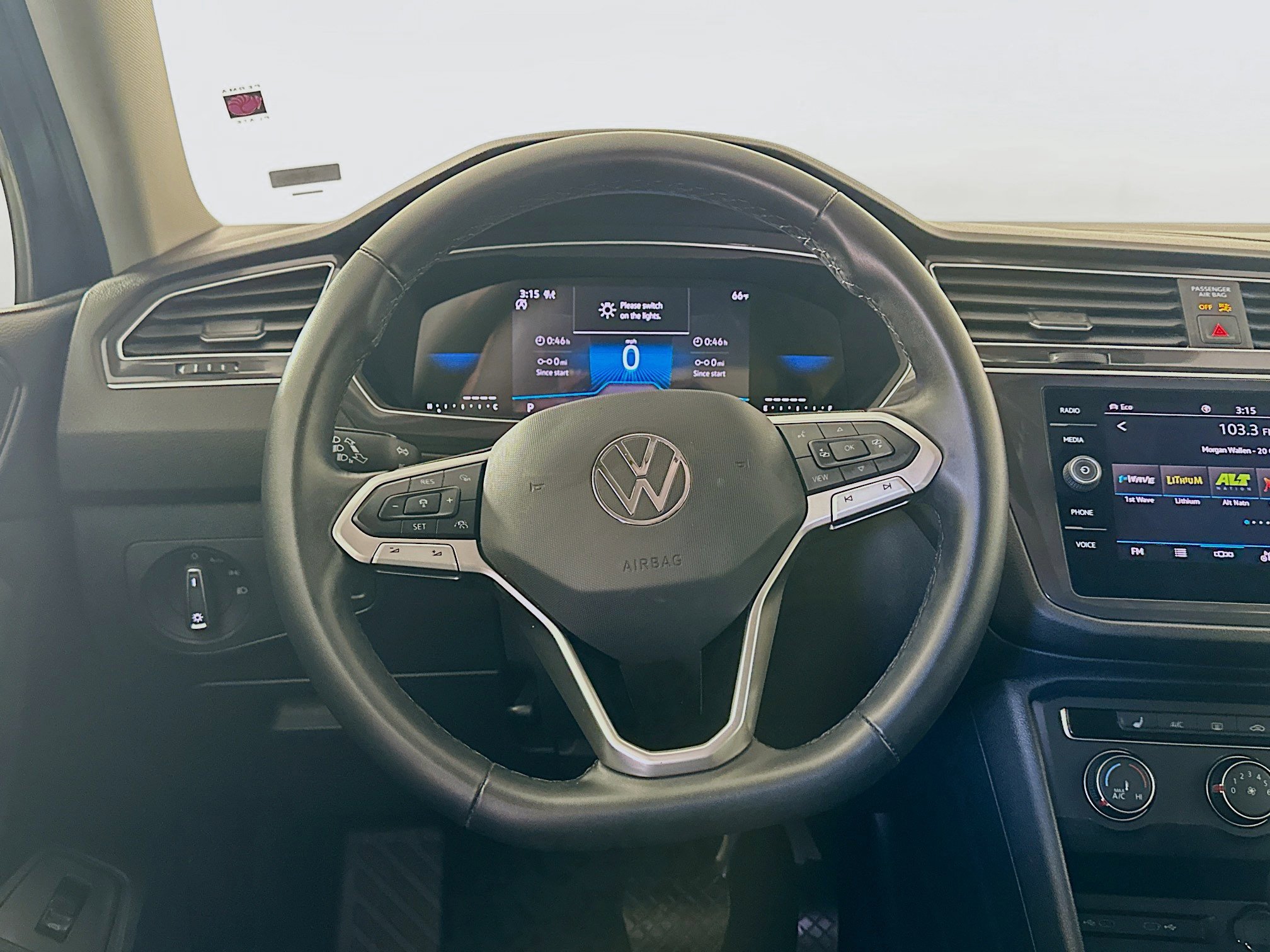 Used 2024 Volkswagen Tiguan Wolfsburg Edition image 17