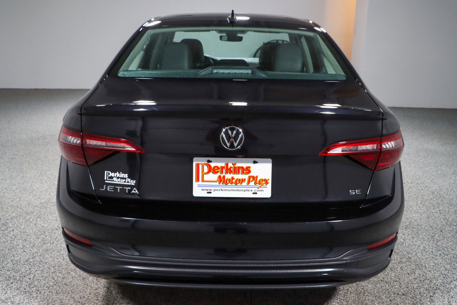 Used 2024 Volkswagen Jetta SE image 8