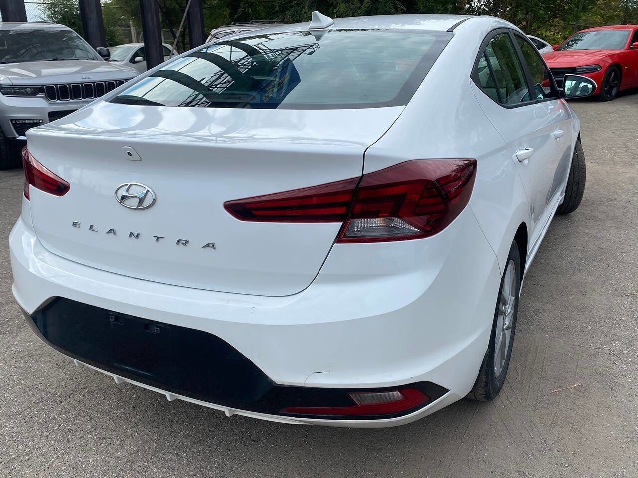 Used 2020 Hyundai Elantra SEL w/ Cargo Package (C1) image 8