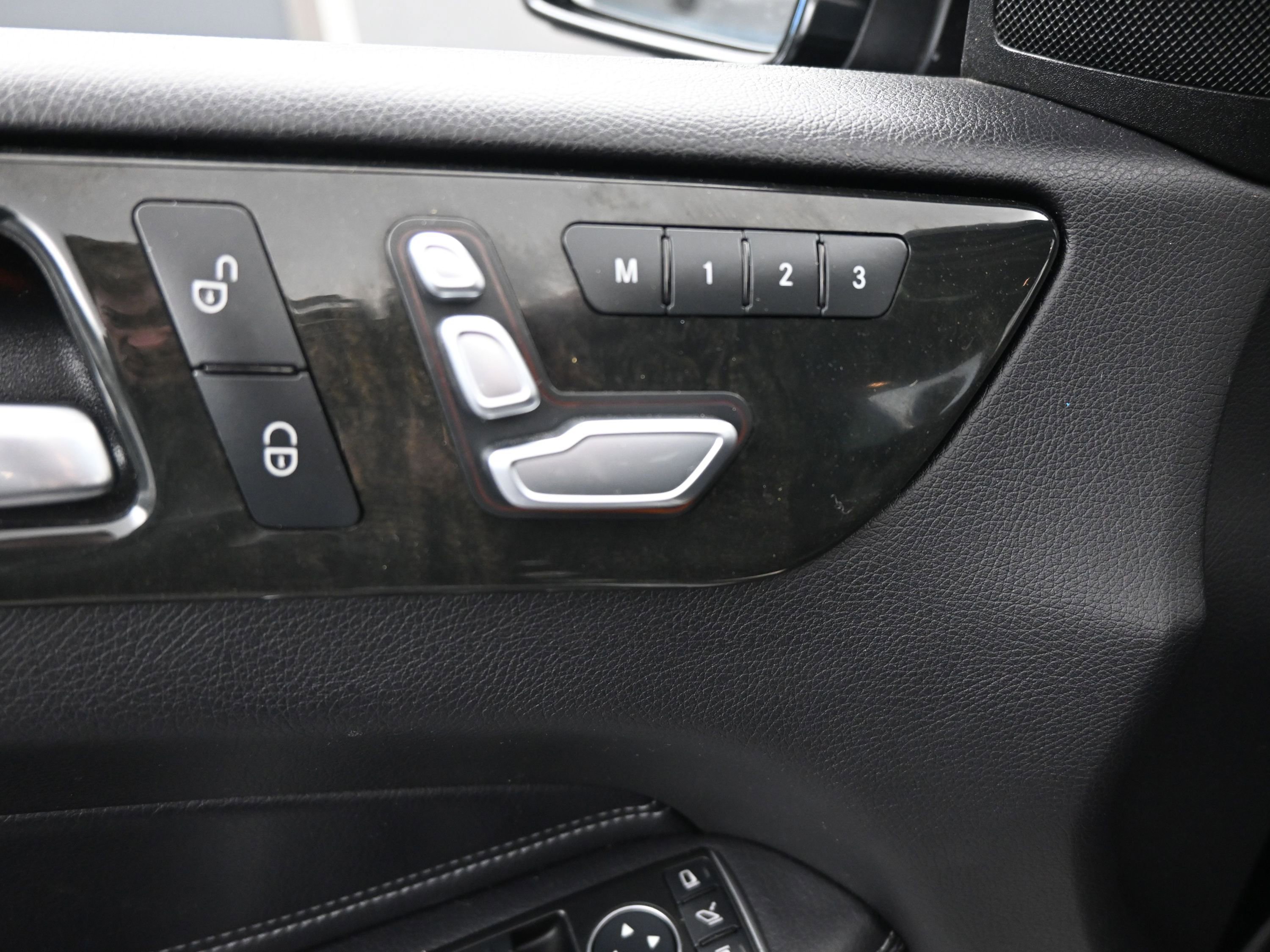 Used 2016 Mercedes-Benz GLE 350 GLE 350 w/ Premium Package image 11