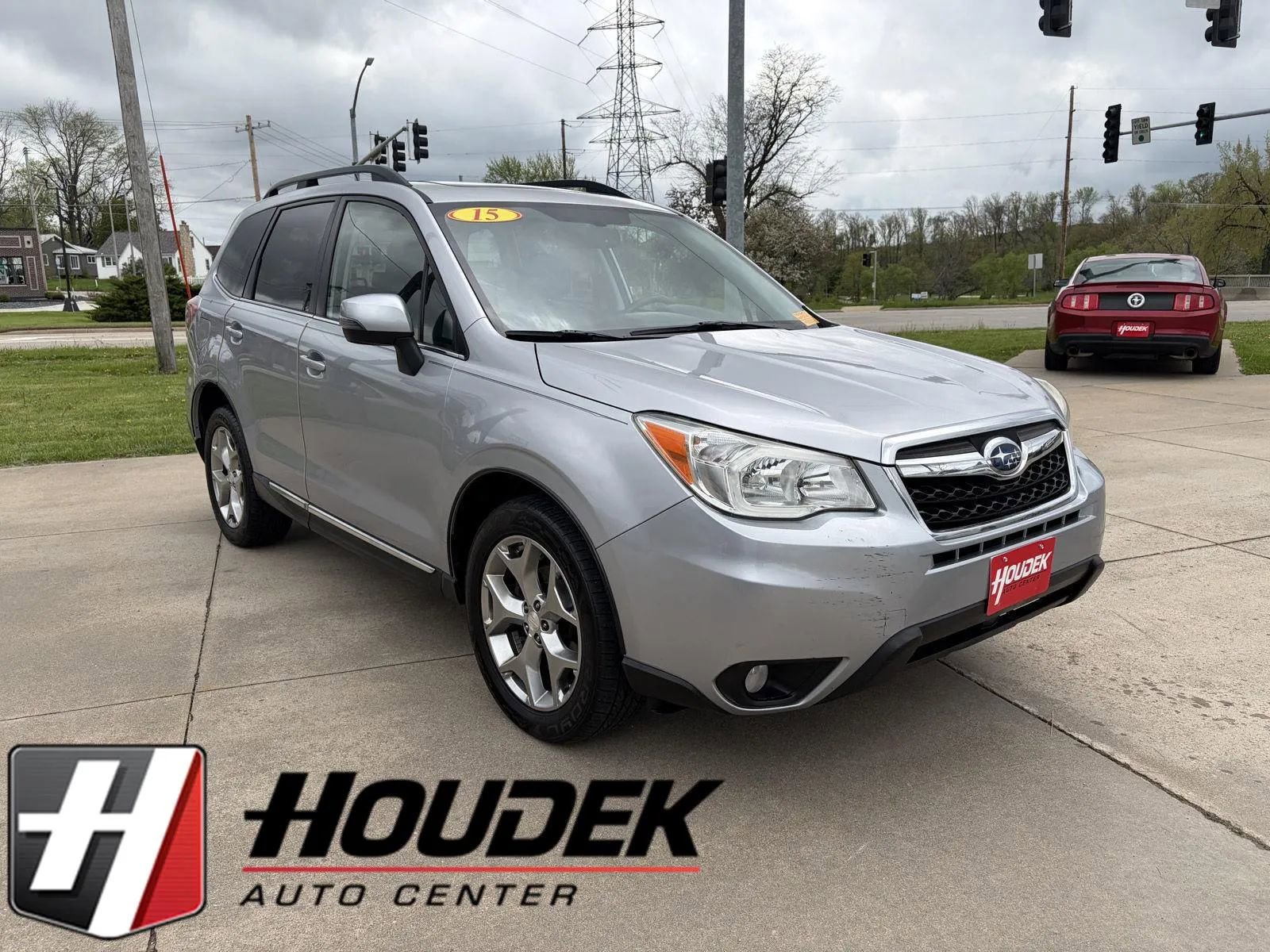 Used 2015 Subaru Forester 2.5i Touring w/ Popular Package #2 AWD/4WD image 1