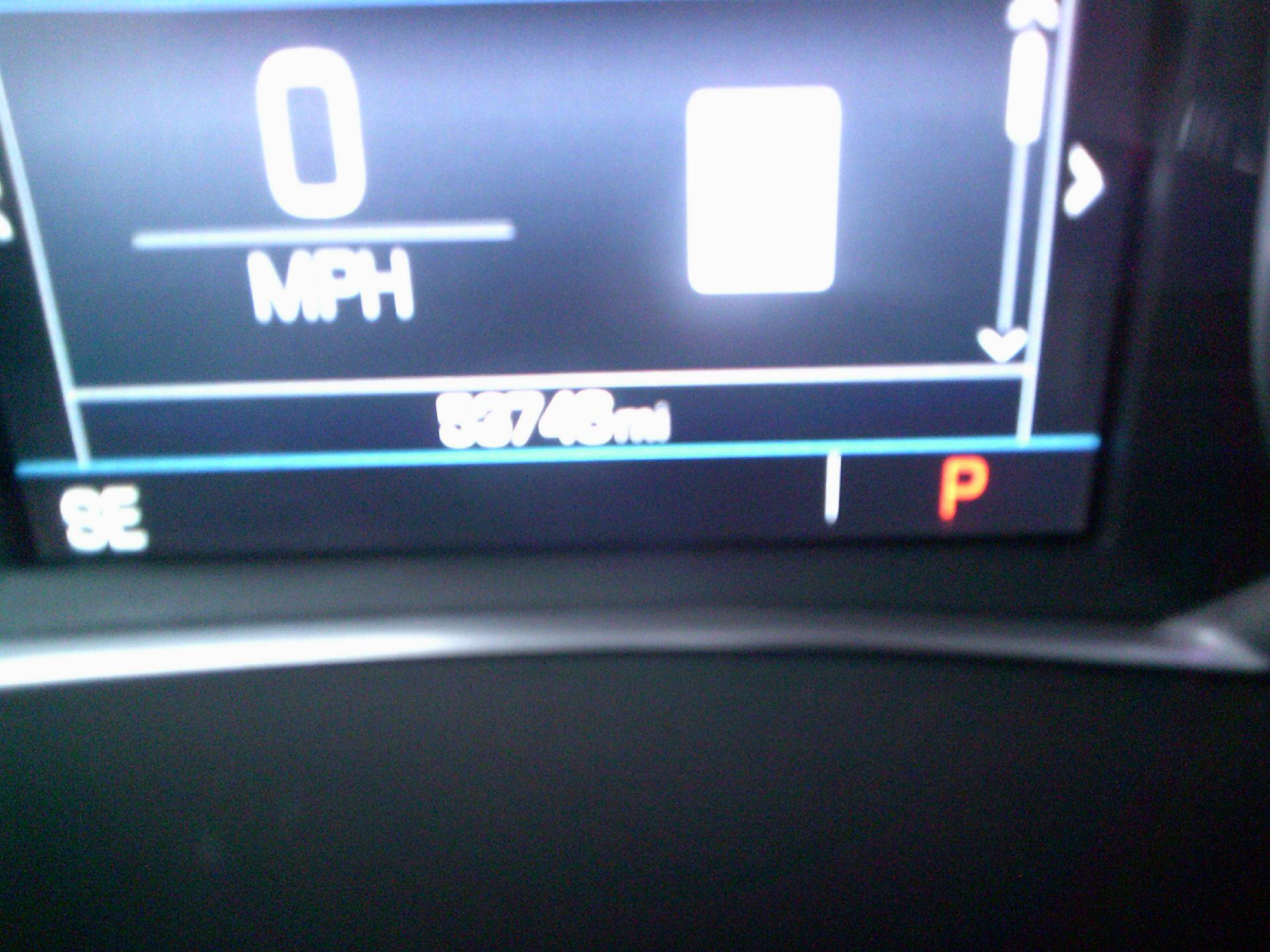 Used 2018 GMC Terrain Denali w/ Advanced Safety Package image 12