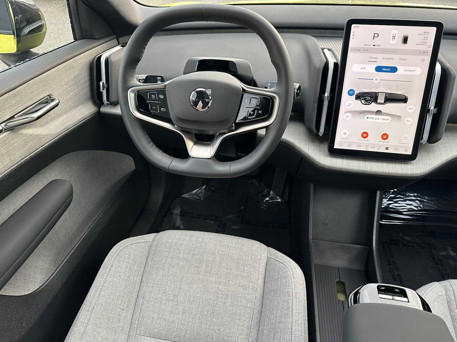 Used 2025 Volvo EX30 Ultra image 17