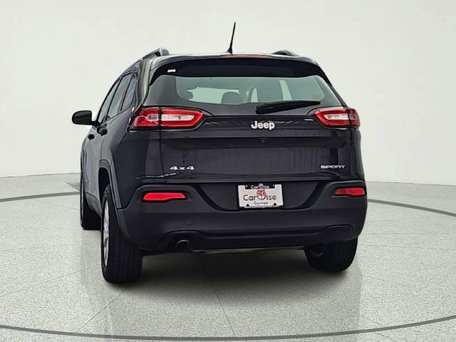 Used 2015 Jeep Cherokee Sport w/ Cold Weather Group AWD/4WD image 5