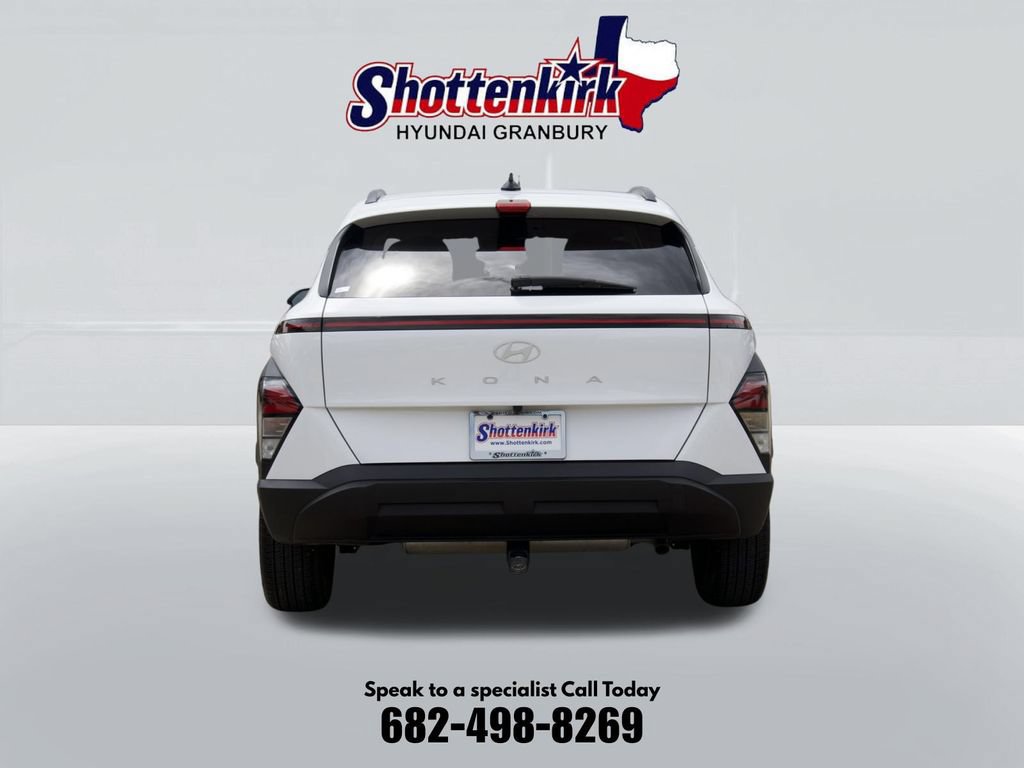 Used 2025 Hyundai Kona SEL FWD image 7