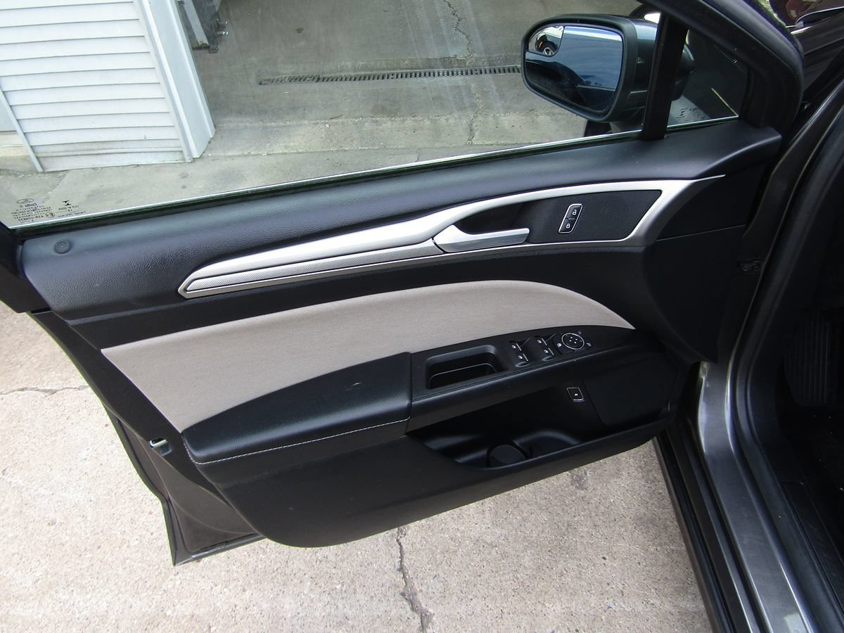 Used 2018 Ford Fusion S FWD image 24