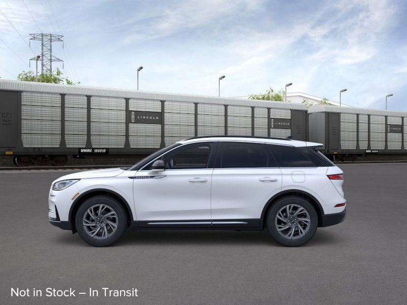 New 2026 Lincoln Corsair Premiere image 3