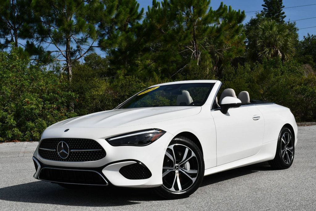 Used 2024 Mercedes-Benz CLE 300 4MATIC Cabriolet image 21