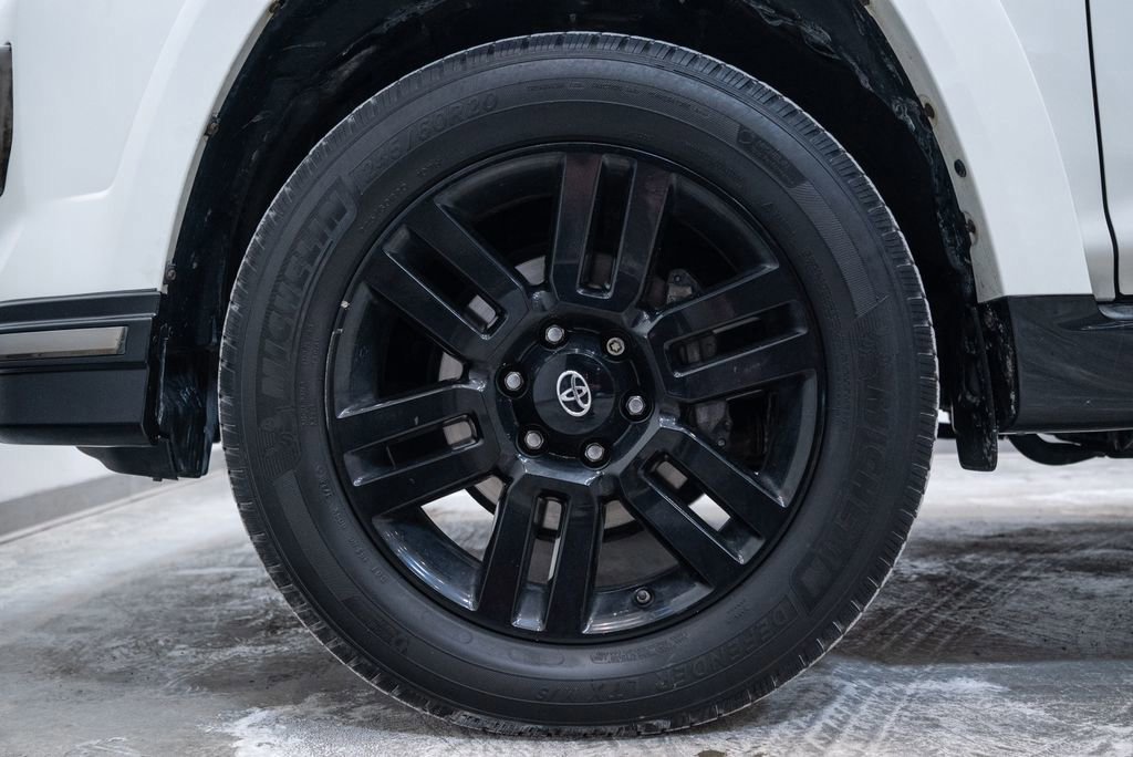 Used 2019 Toyota 4Runner Limited image 11