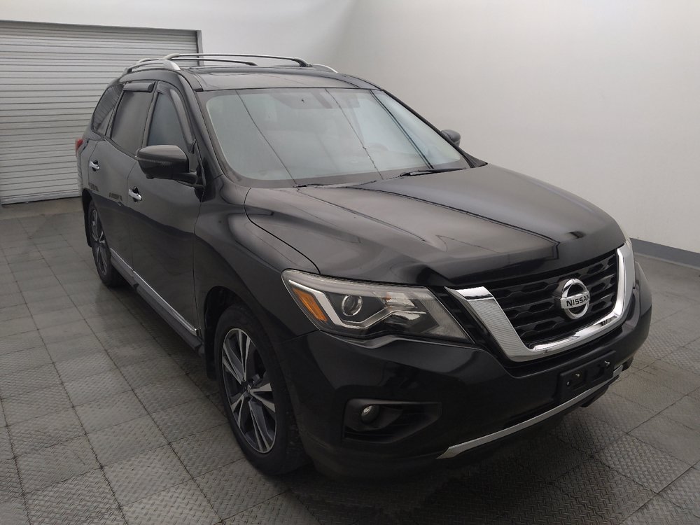 Used 2020 Nissan Pathfinder Platinum FWD image 13