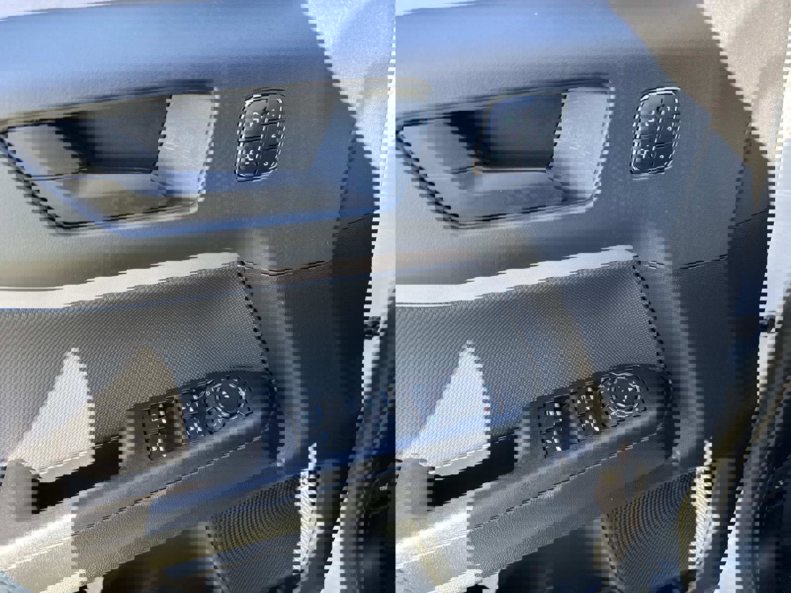 Used 2024 Ford Bronco Sport Outer Banks w/ Tech Package image 18