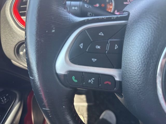 Used 2015 Jeep Renegade Trailhawk AWD/4WD image 19