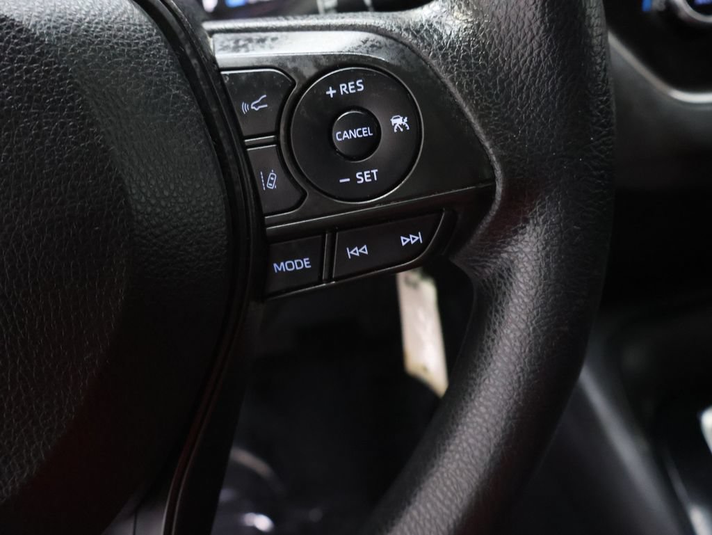 Used 2022 Toyota Corolla LE FWD image 20