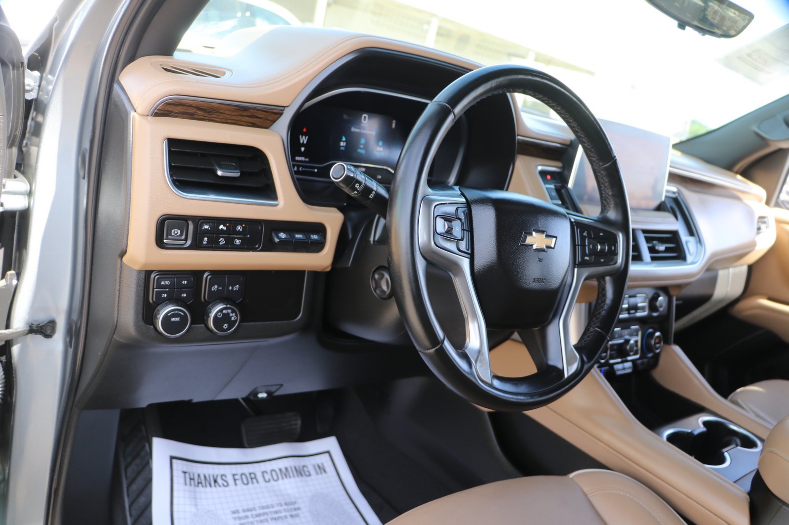 Used 2023 Chevrolet Tahoe Premier w/ Premium Package 2 AWD/4WD image 15