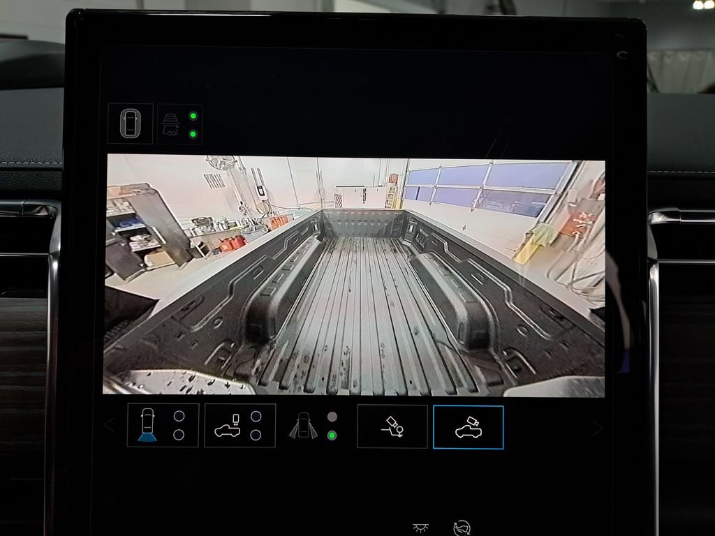 New 2025 GMC Sierra EV Denali image 39