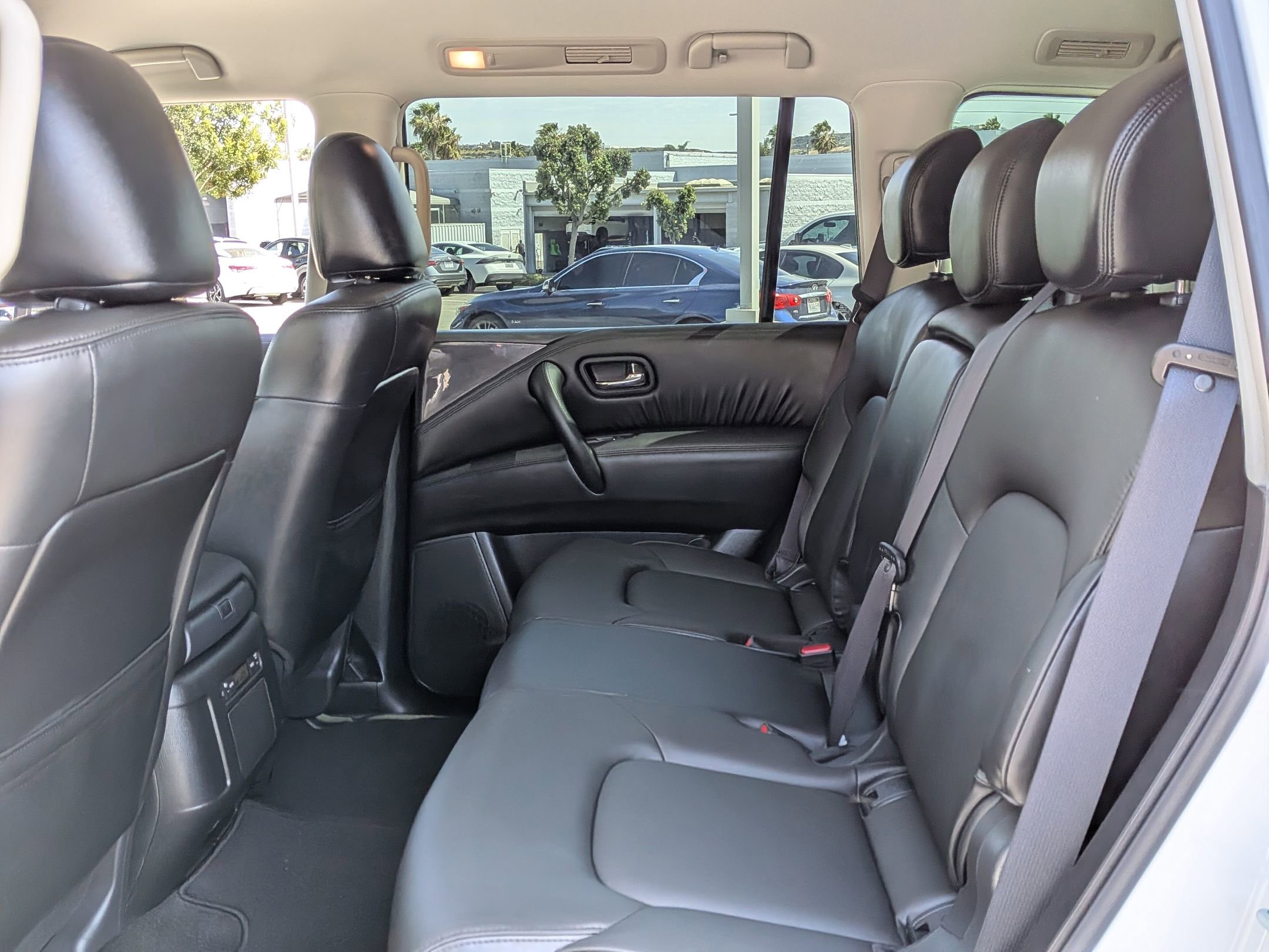 Used 2021 Nissan Armada SV w/ SV Appearance Package image 15