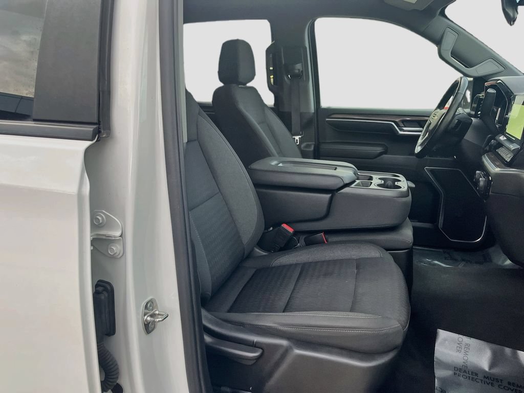 Used 2022 Chevrolet Silverado 1500 LT AWD/4WD image 28