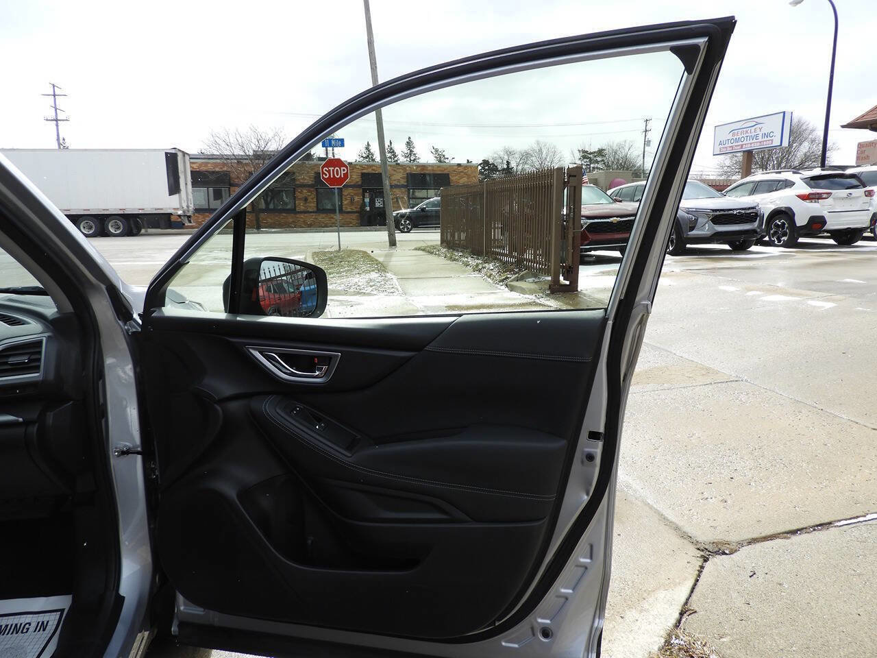 Used 2021 Subaru Forester Premium image 33