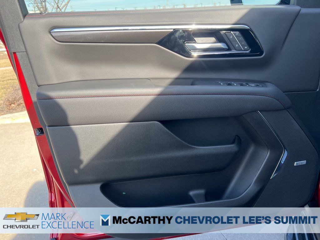 New 2026 Chevrolet Suburban RST AWD/4WD image 40