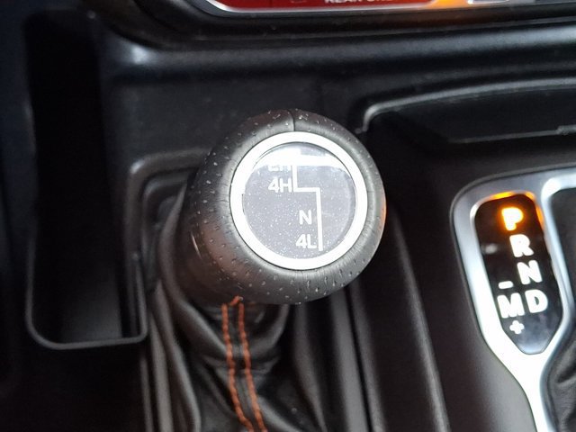 Used 2022 Jeep Gladiator Mojave w/ Cold Weather Group AWD/4WD image 30