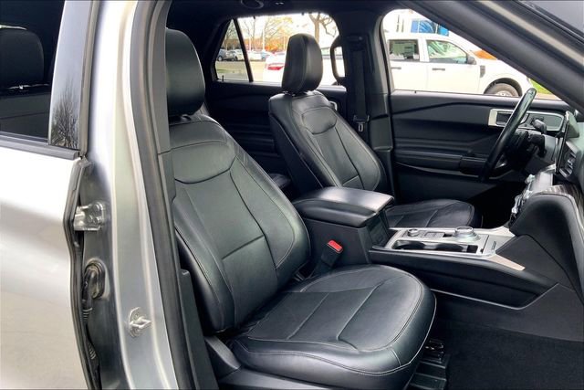 Used 2020 Ford Explorer Limited w/ Class III Trailer Tow Package image 7