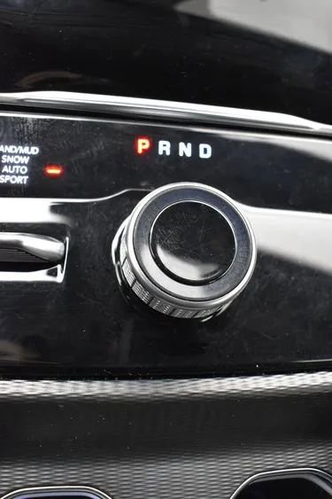 Used 2024 Jeep Grand Cherokee Limited image 35