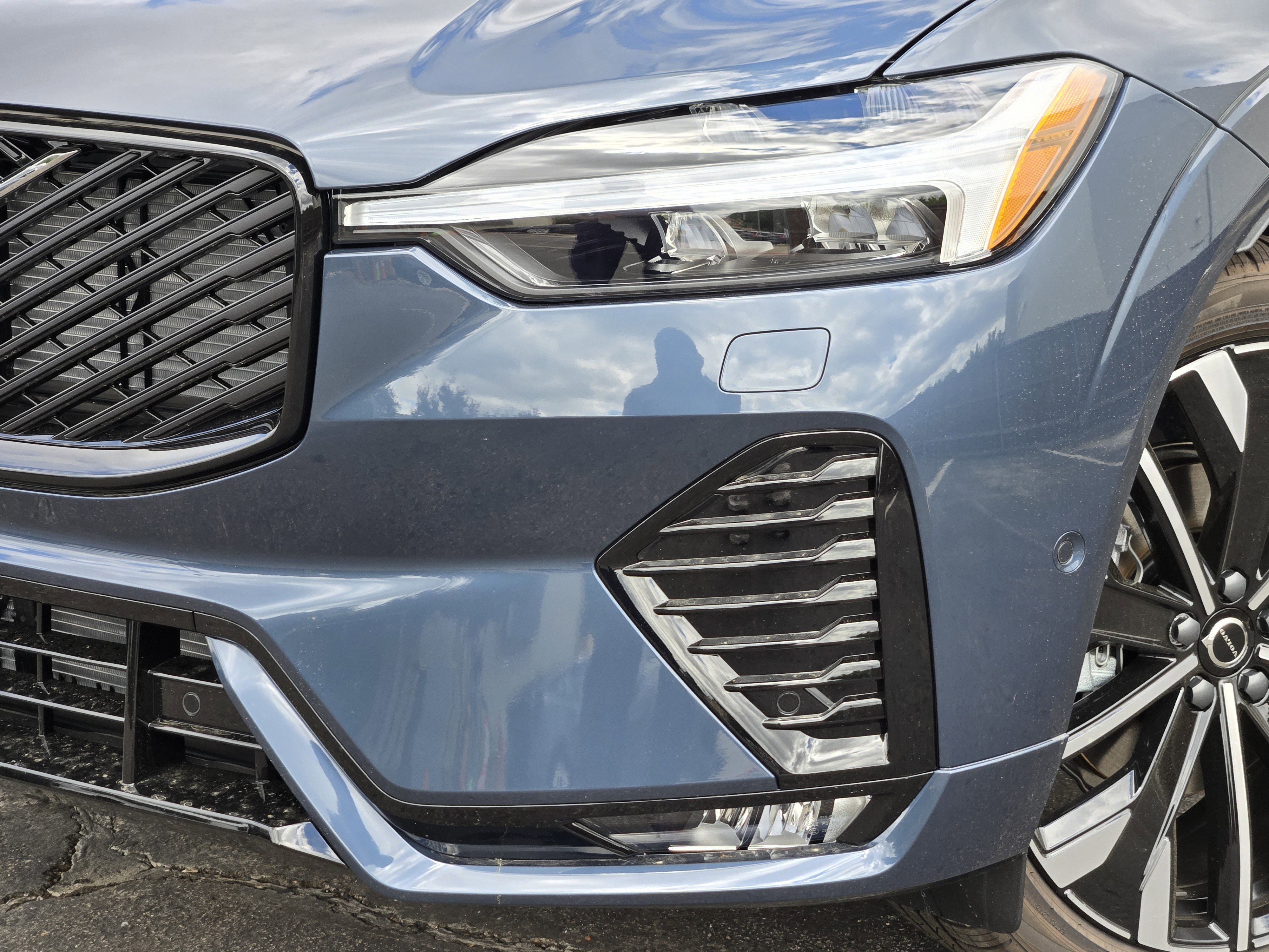 New 2026 Volvo XC60 B5 Ultra w/ Protection Package Premier image 10