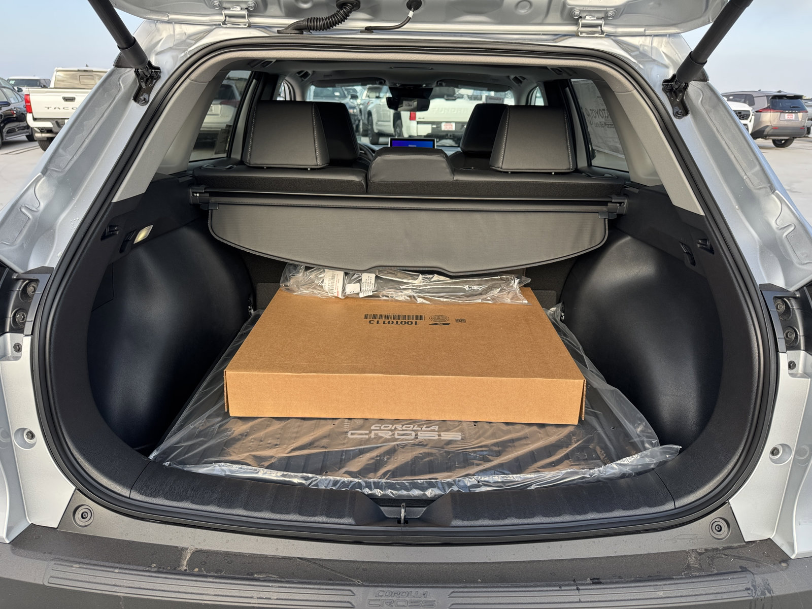 New 2026 Toyota Corolla Cross XLE AWD/4WD image 9
