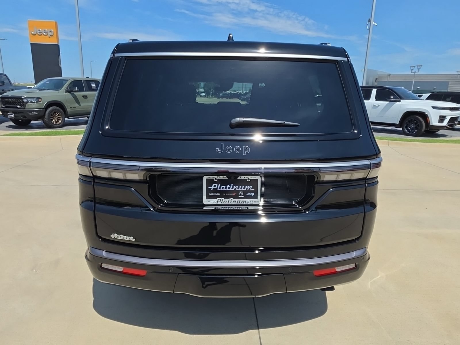 New 2026 Jeep Grand Wagoneer 2WD w/ Premium Group I image 4