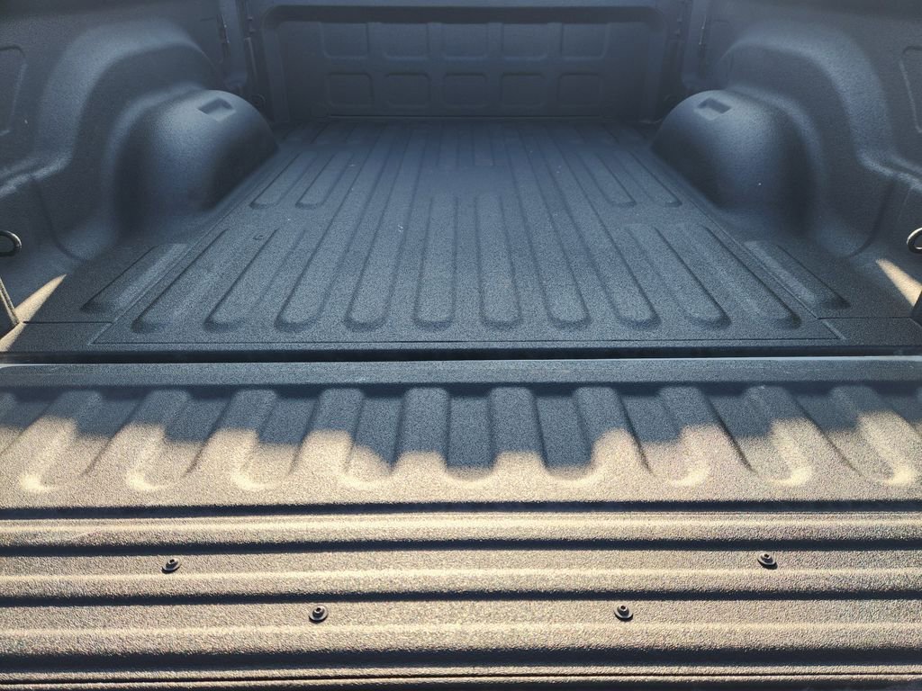 Used 2019 RAM 2500 Laramie w/ Night Edition image 32